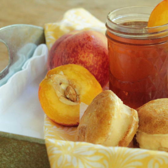 Peaches n honey frozen yogurt cookie sandwiches